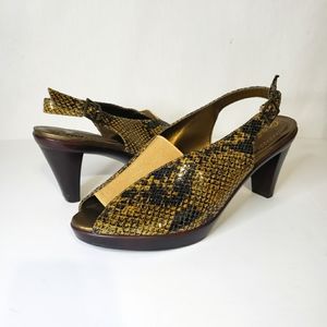 Bella Vita Leather Brown Tan Snake Skin Shoes Heels Size 10 M